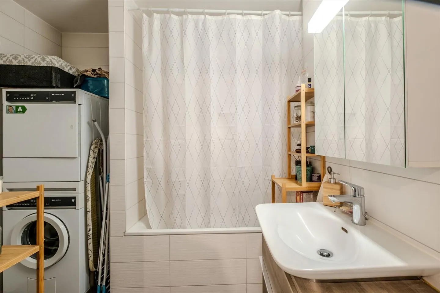 Bell'appartamento di 3,5 stanze in una residenza sul lungolago e in una posizione tranquilla a Clarens/Montreux - Foto 8 di 10
