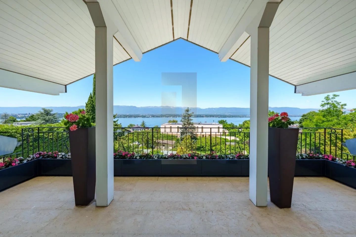 Villa eccezionale con vista libera sul lago - Foto 12 di 13