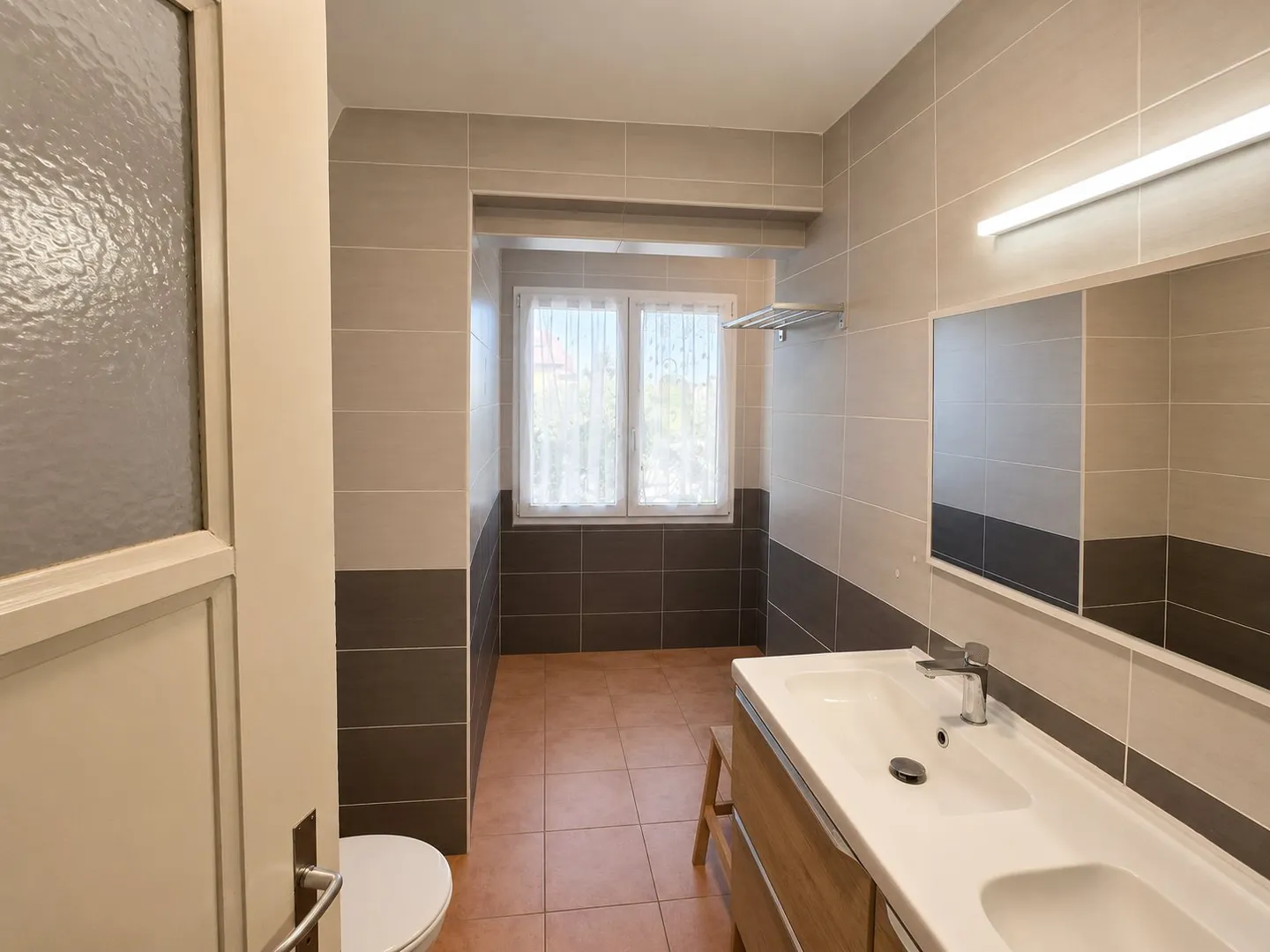 Spacious Family Home in Courgenay - Photo 22 of 34