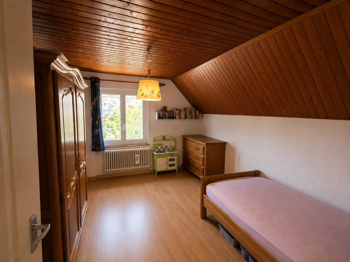 Spacious Family Home in Courgenay - Photo 23 of 34