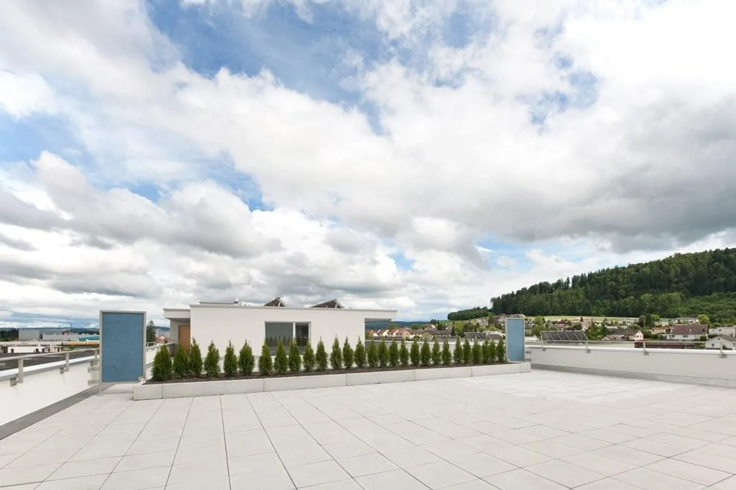 Appartamento attico con grande terrazza - Foto 6 di 10