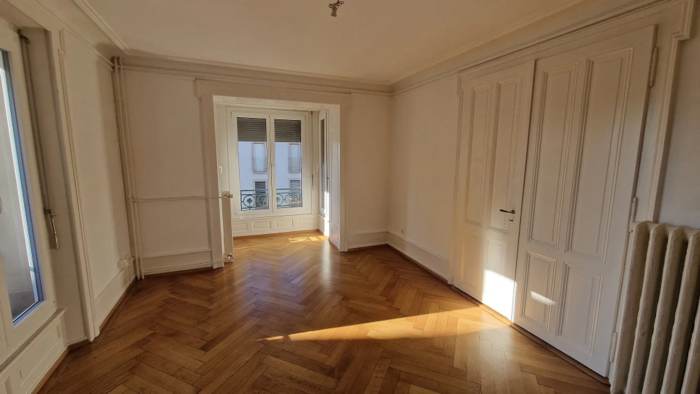 Edificio Affascinante con Potenziale - Foto 7 di 11