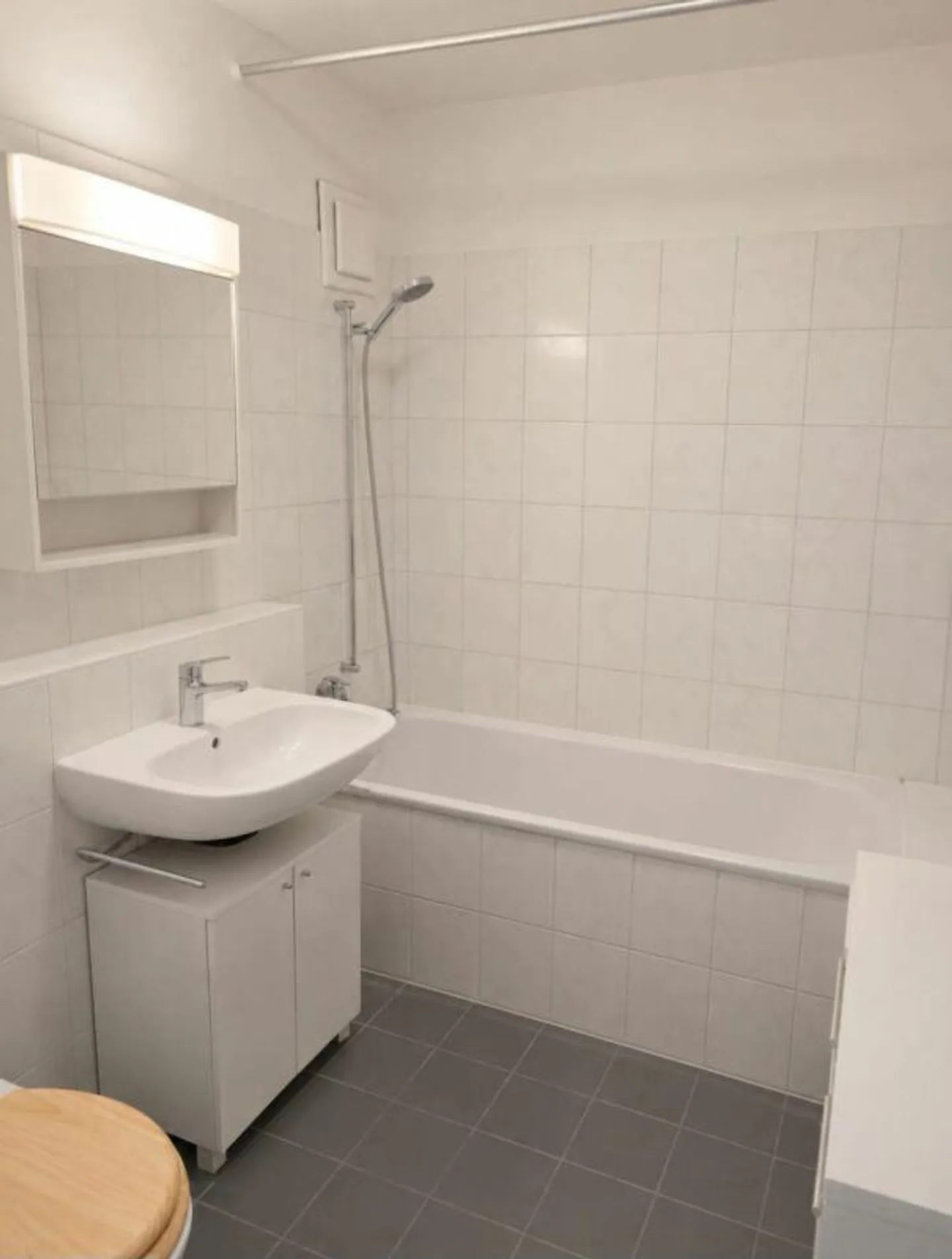 Geräumige Familienwohnung in zentraler Lage - Foto 8 von 11