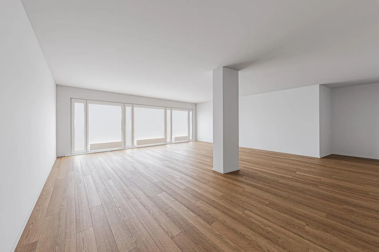 Spazio commerciale spazioso in posizione privilegiata - Foto 4 di 4