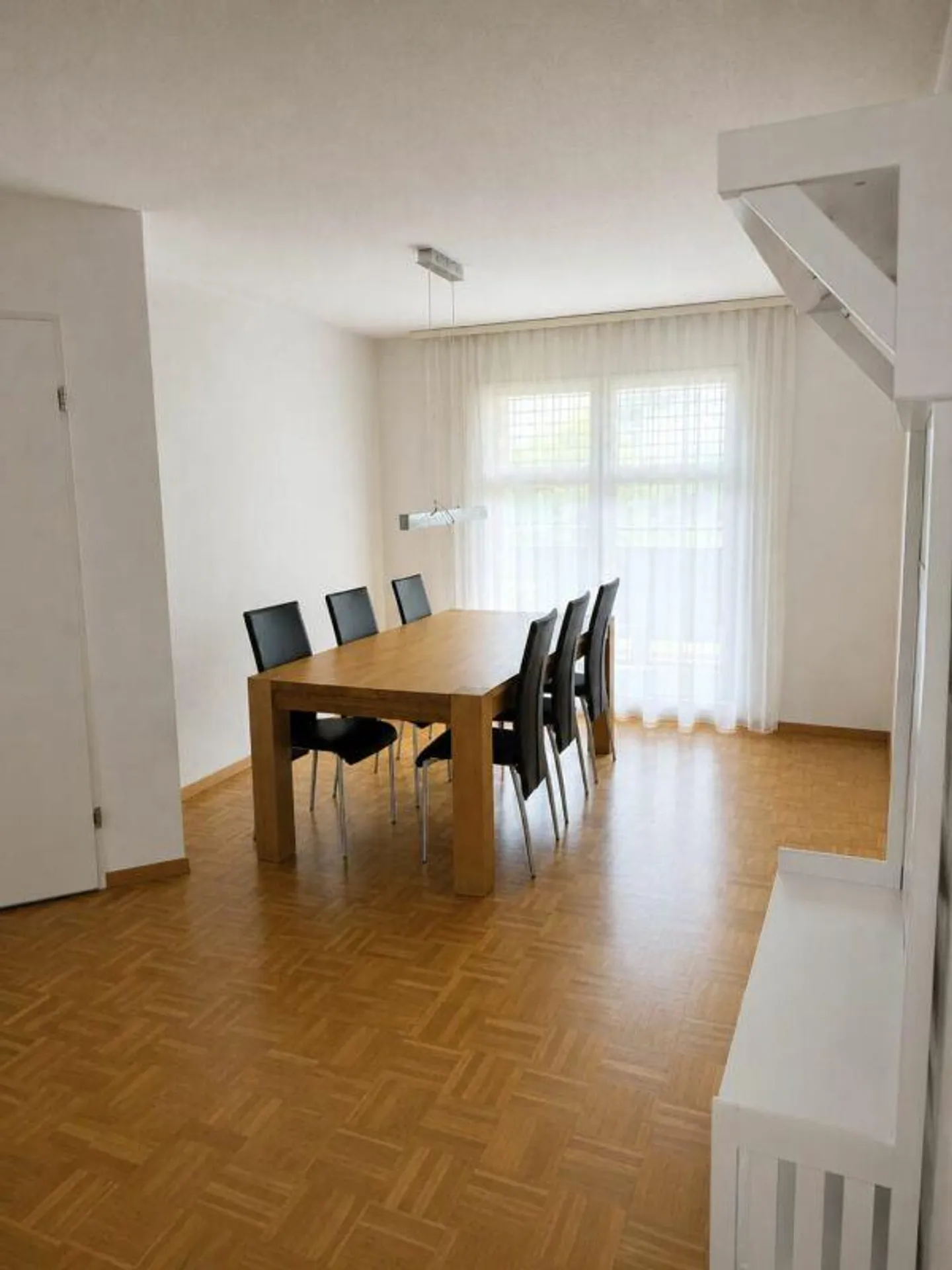 Geräumige Familienwohnung in zentraler Lage - Foto 3 von 11