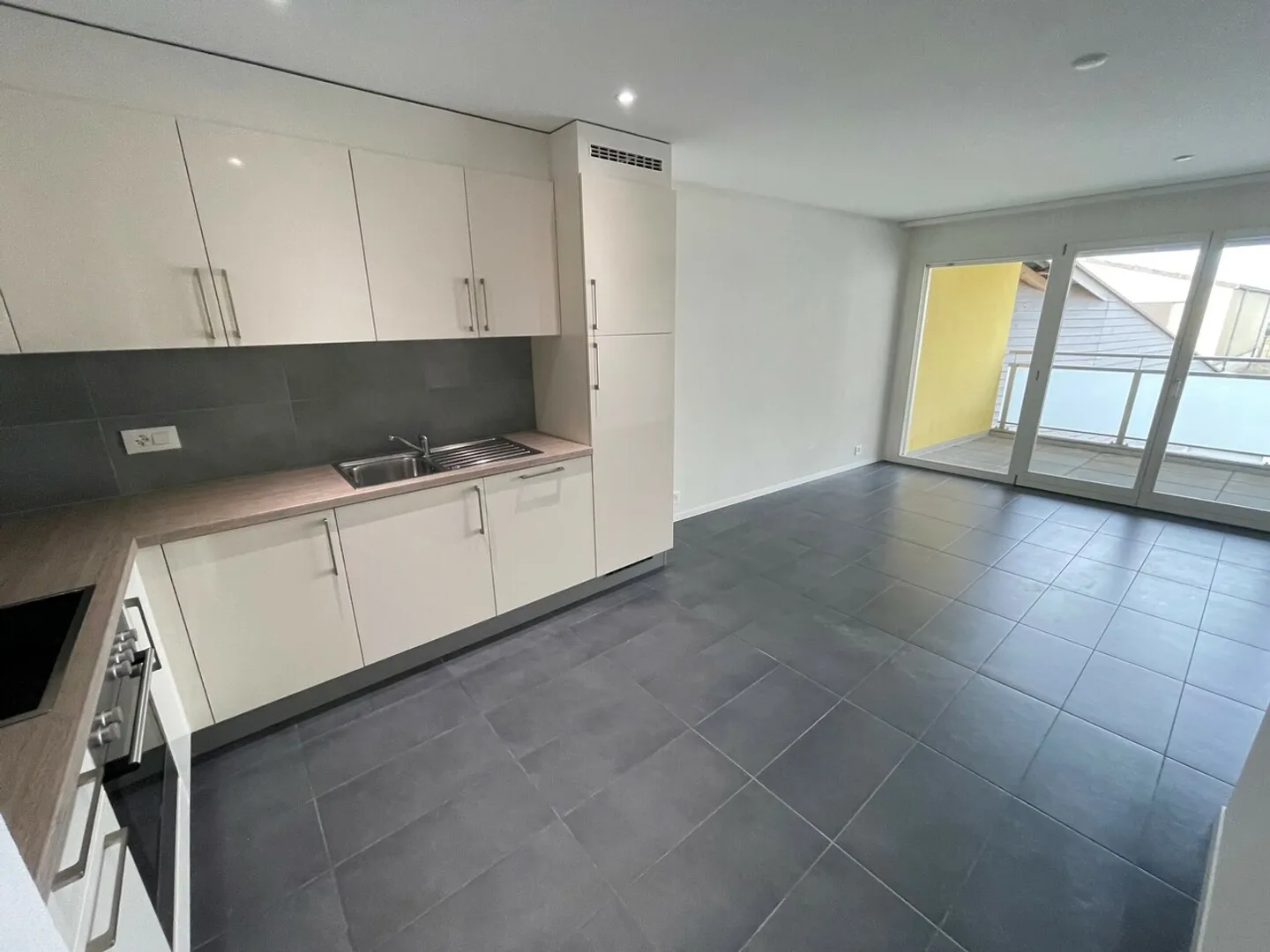 Appartamento 2.5 locali al 1° piano - Foto 4 di 10