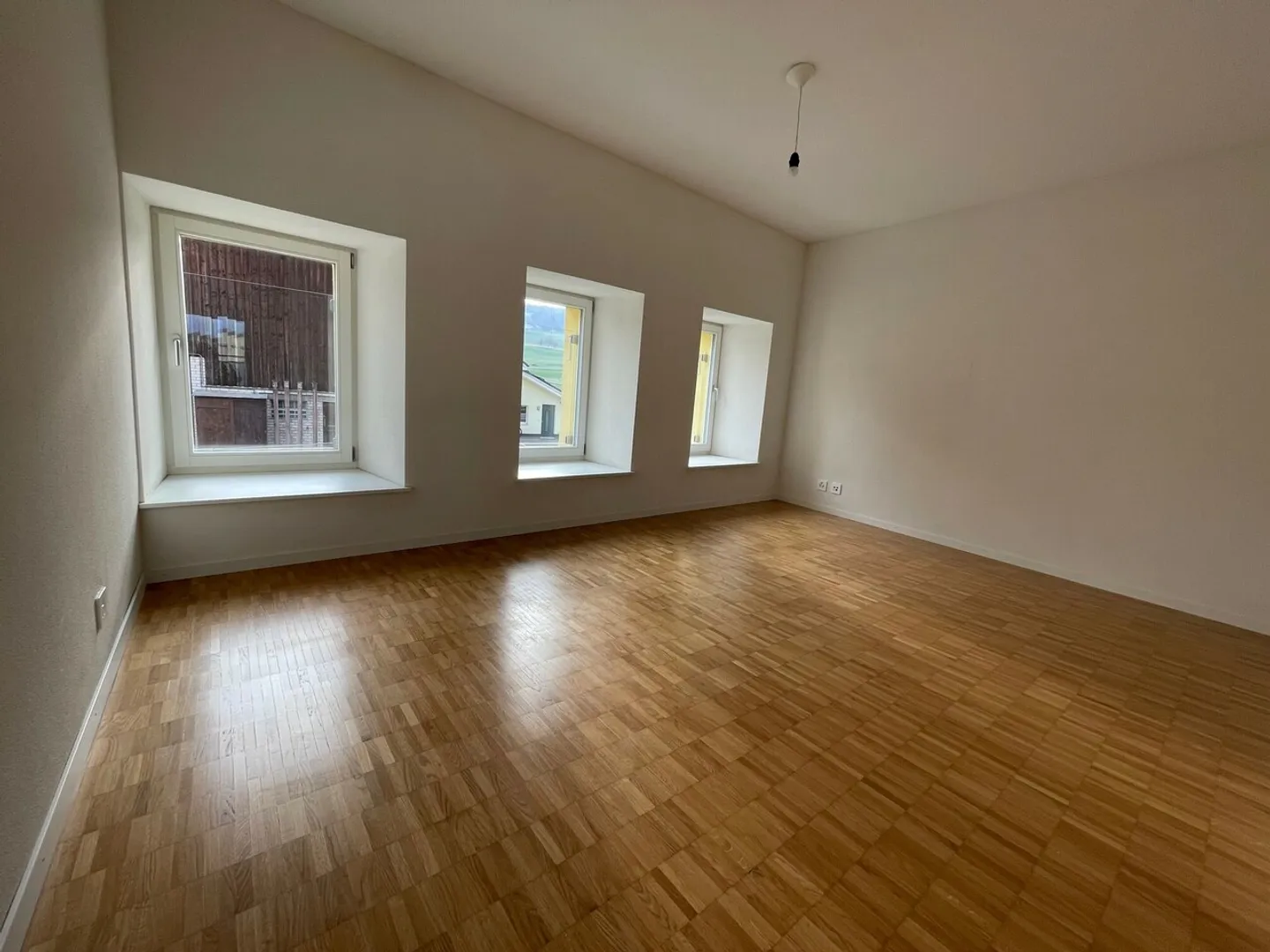 Appartamento 2.5 locali al 1° piano - Foto 5 di 10