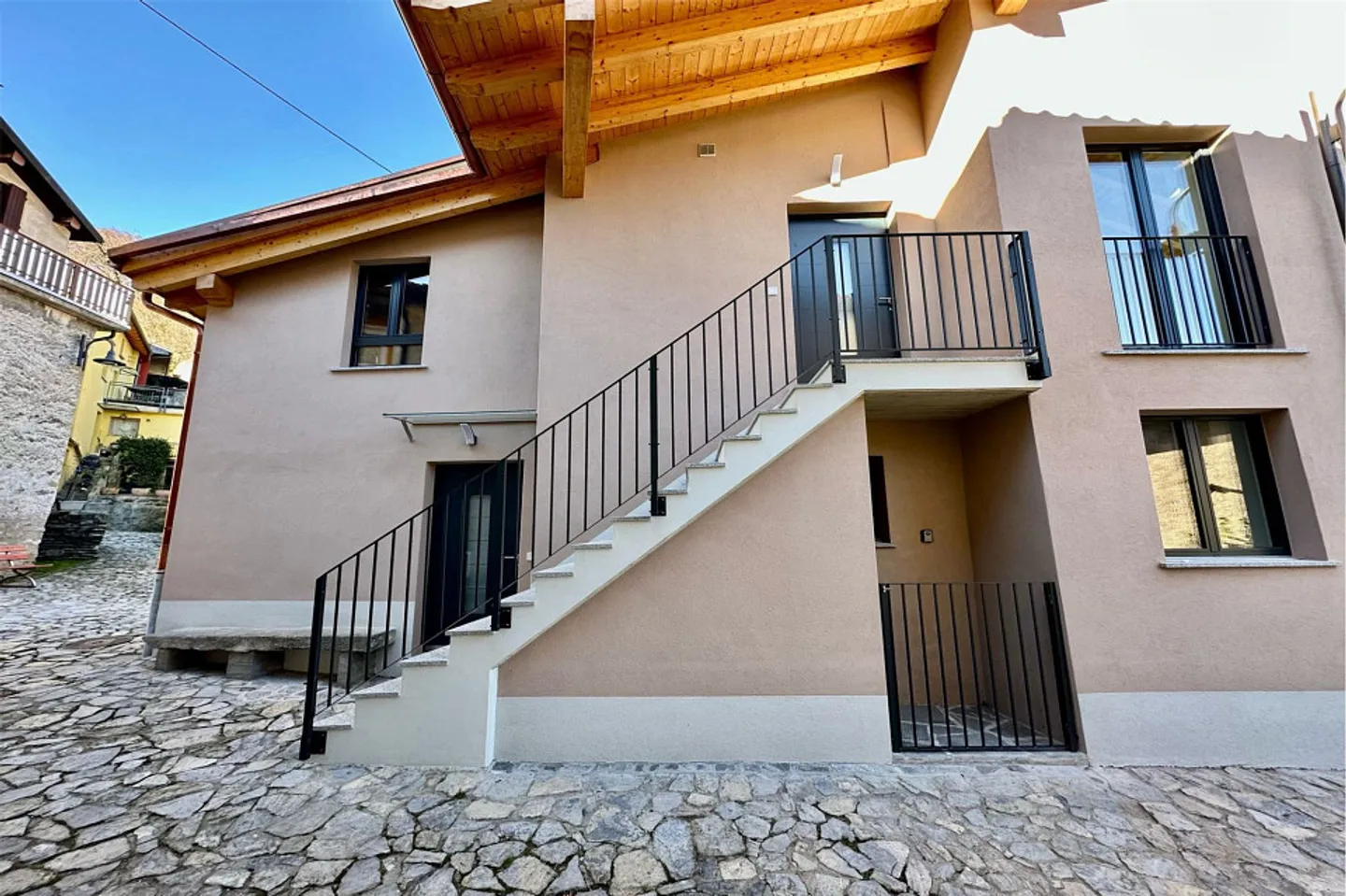 Charmant nouvel appartement de trois pièces au cœur de Lopagno - Photo 1 sur 13