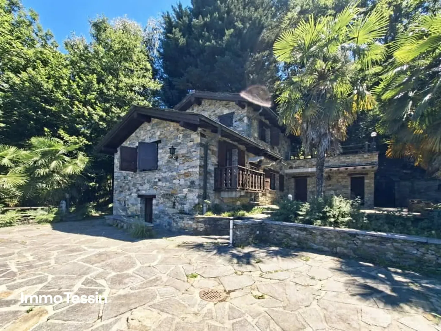 Point Fort : Retraite Unique, Votre Paradis avec une Vue Imprenable sur le Lac Majeur - Photo 4 sur 13