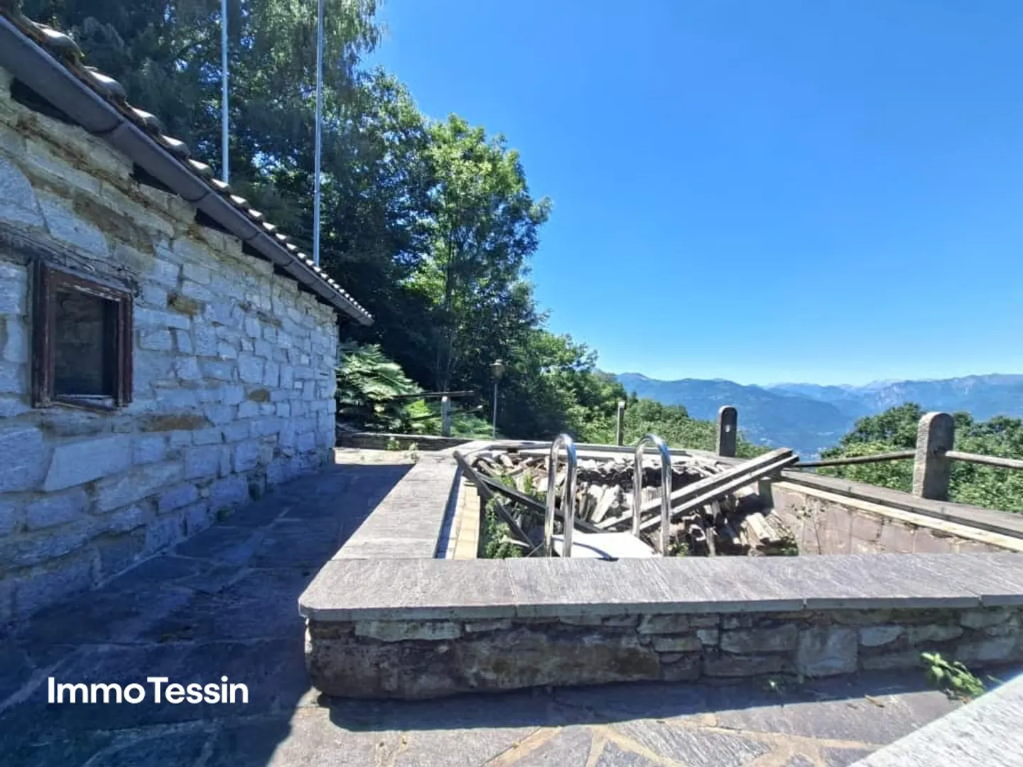 Point Fort : Retraite Unique, Votre Paradis avec une Vue Imprenable sur le Lac Majeur - Photo 7 sur 13