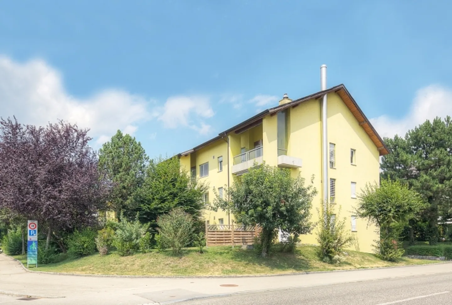 Appartement attrayant avec balcon - Photo 1 sur 1