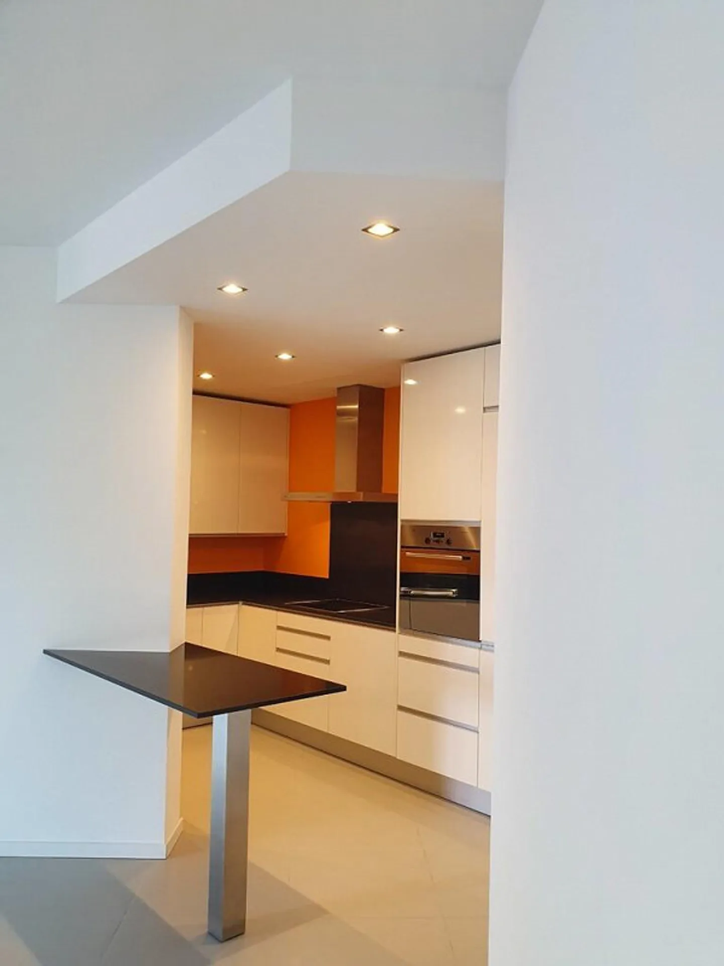 Modern Apartment in Lugano - Photo 2 of 2
