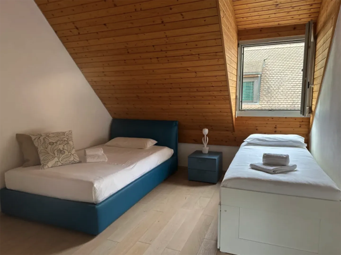 Prächtiges Duplex mit 3,5 Zimmern im Herzen der wunderschönen Fußgängerzone von Neuchâtel - Foto 5 von 6