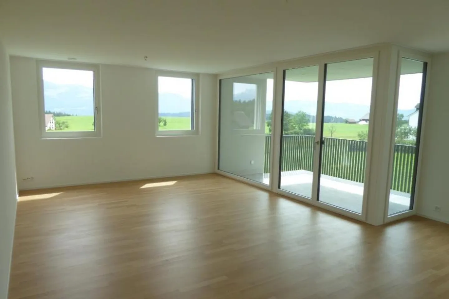 Appartamento moderno con una vista fantastica! - Foto 2 di 5