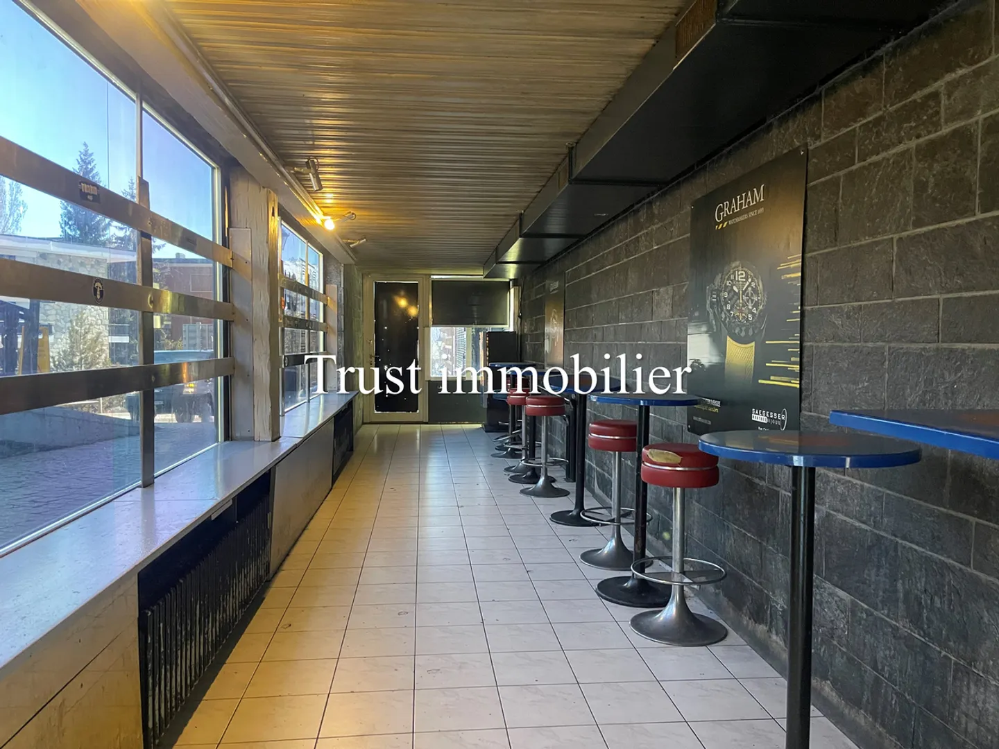 9000. Properties for Sale in Crans - Photo 5 of 7