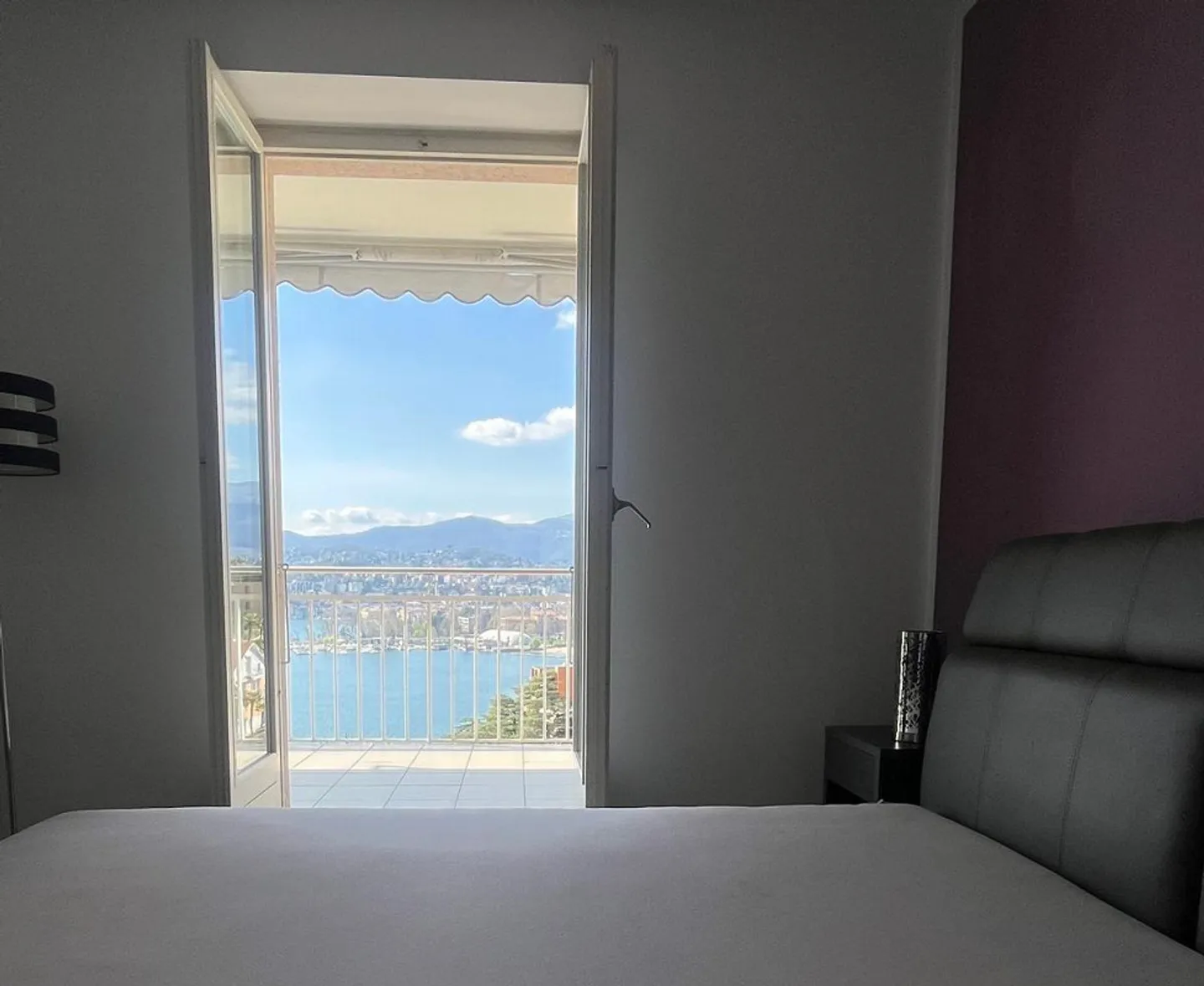 2,5-ZIMMER-WOHNUNG MIT WUNDERSCHÖNEM SEEBLICK - Foto 9 von 13