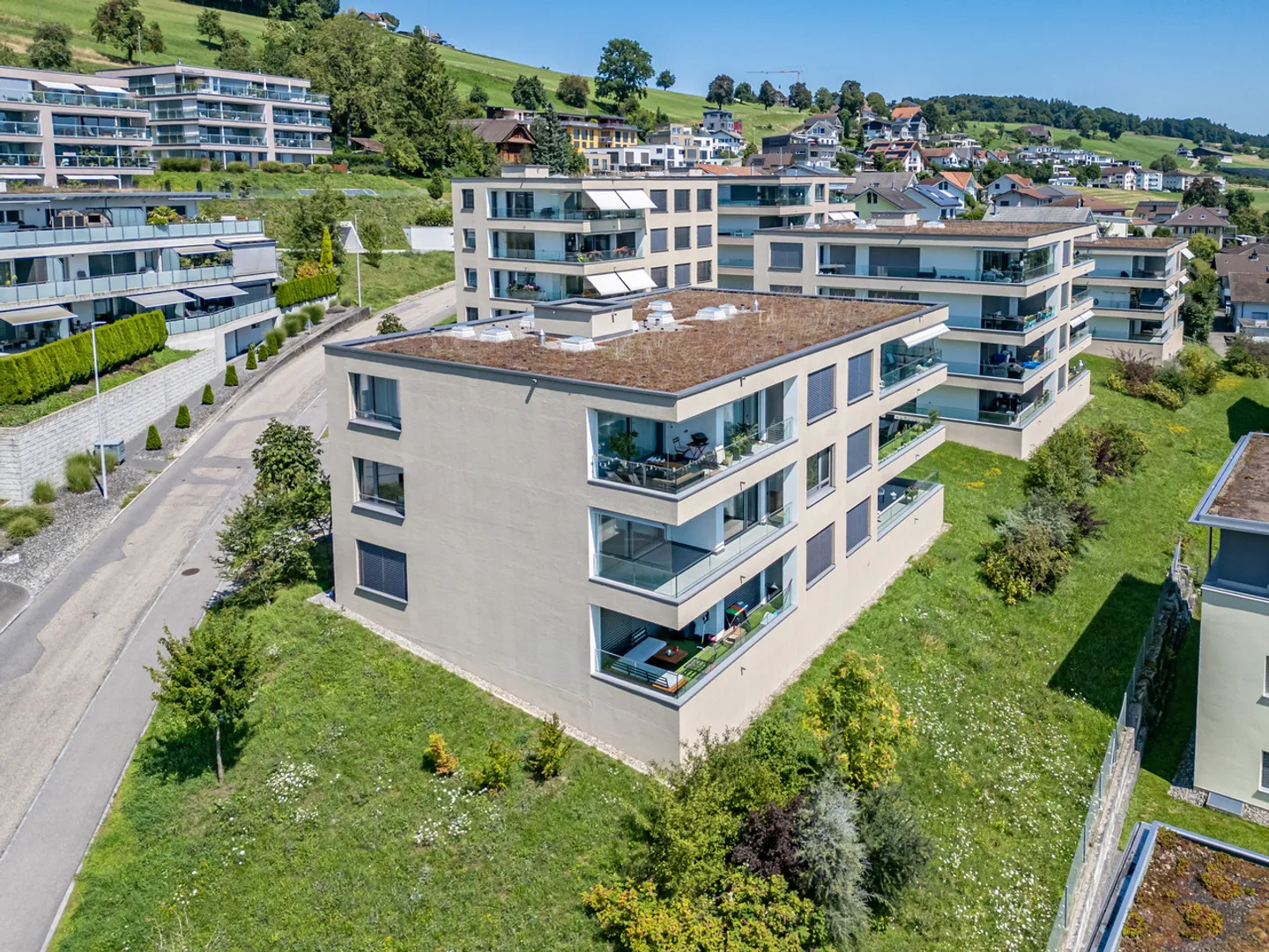 Appartamento in vendita - Foto 2 di 10