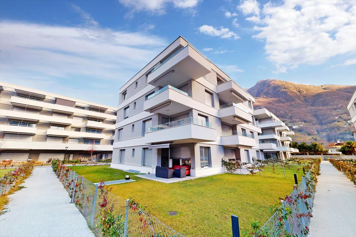 Splendid 2.5 rooms with private garden - Photo 1 of 10