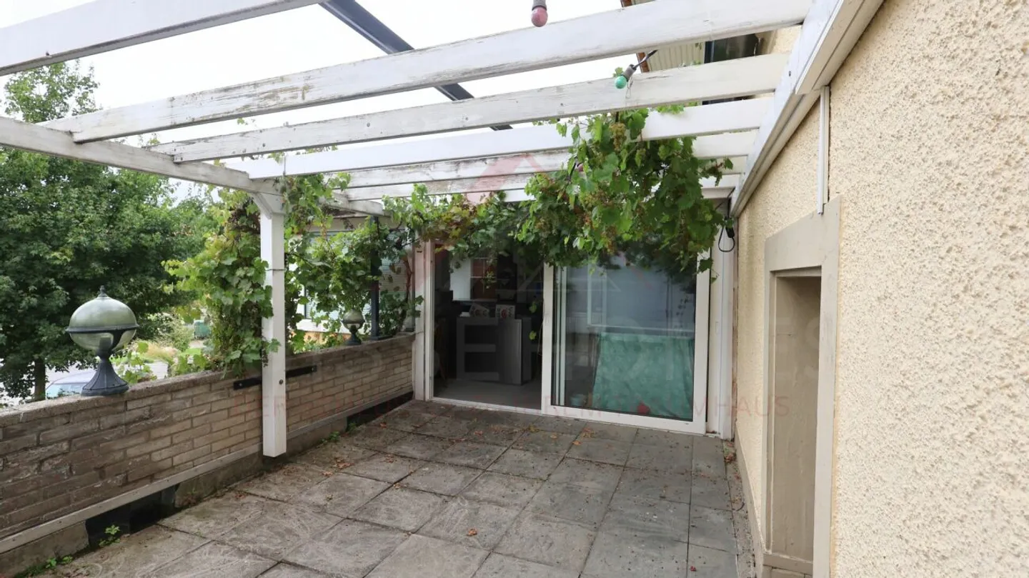 Bâtiment résidentiel et commercial attrayant avec restaurant et possibilités de développement - Photo 14 sur 26