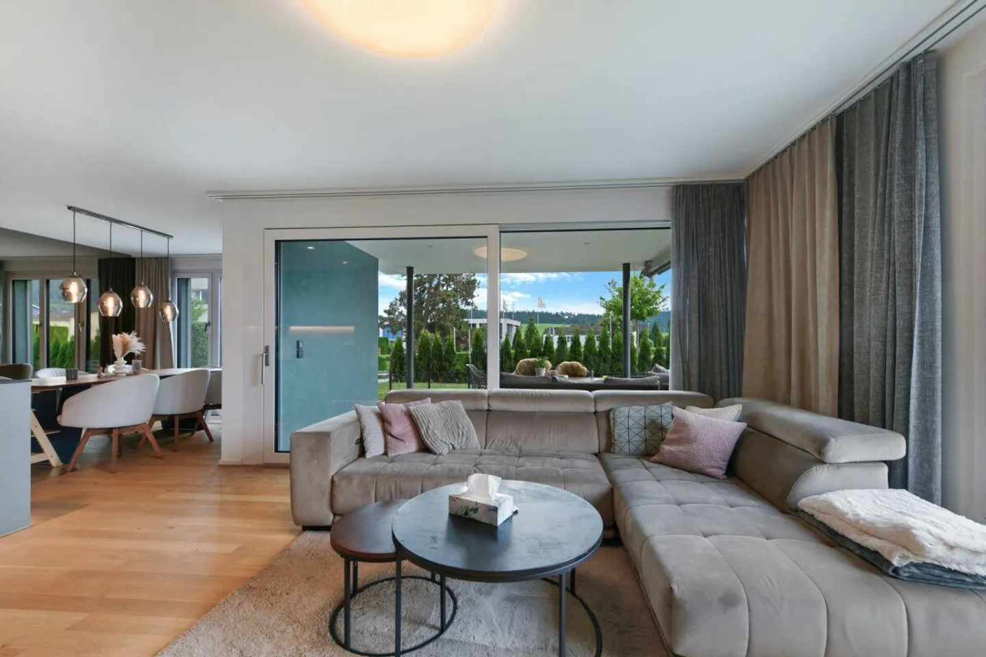 Exclusive 3.5-room garden apartment with high-quality finish and generous outdoor space - Photo 1 of 25