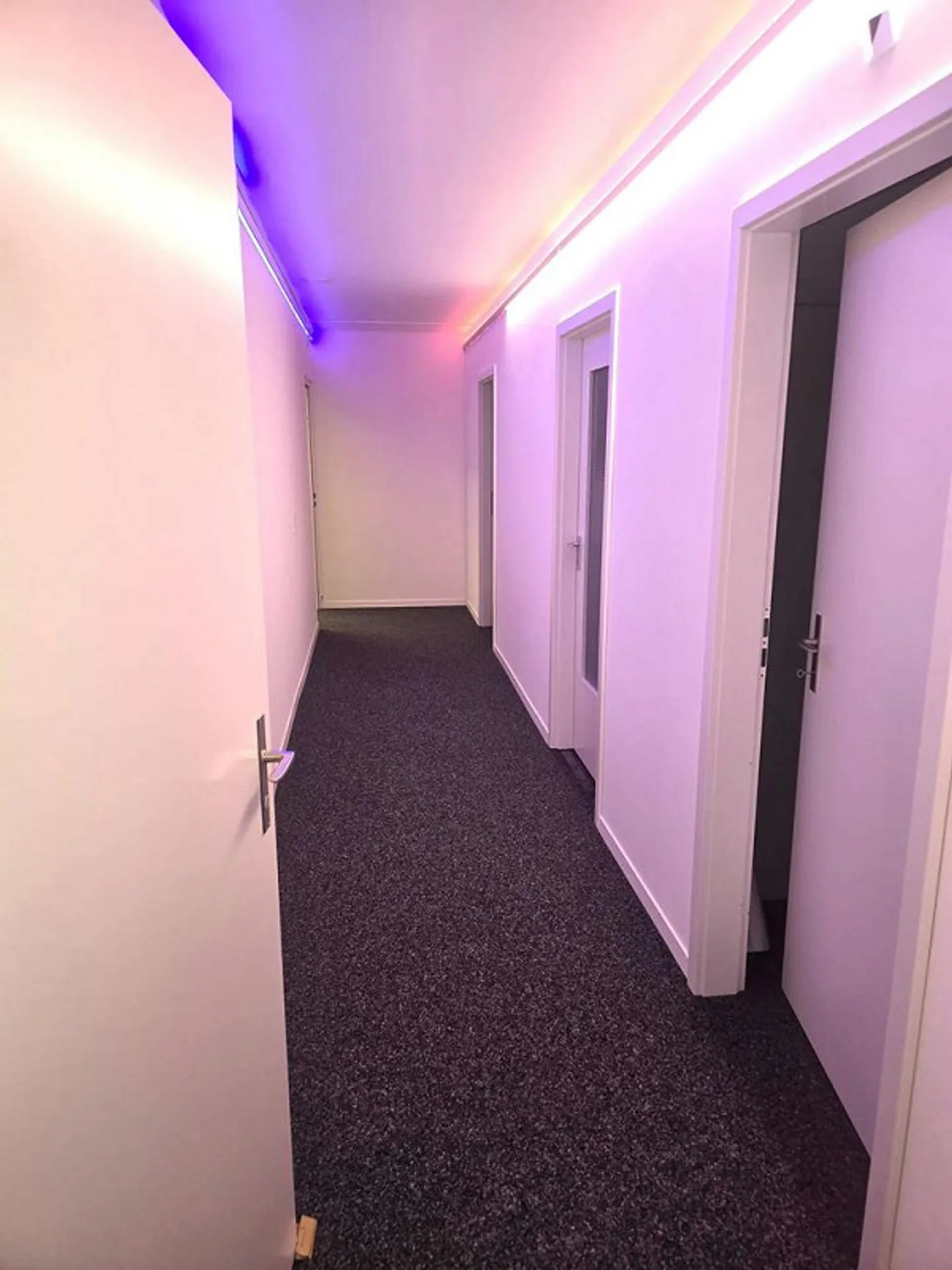 Moderne Büroräumlichkeiten in Lyss - Foto 5 von 7