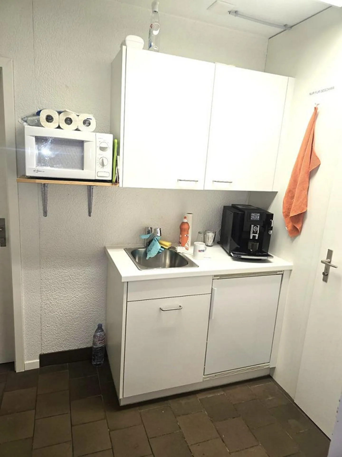 Moderne Büroräumlichkeiten in Lyss - Foto 6 von 7