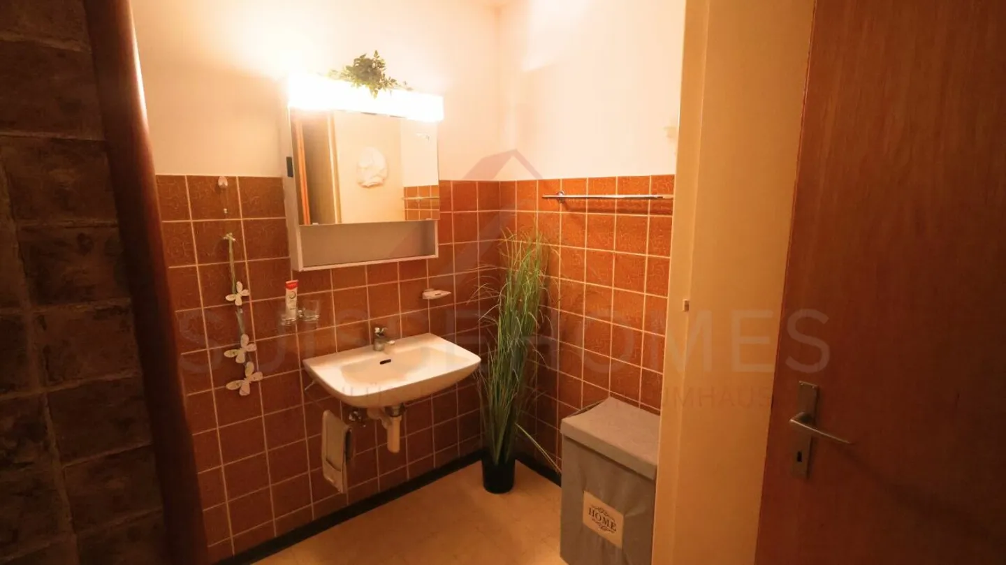 Bâtiment résidentiel et commercial attrayant avec restaurant et possibilités de développement - Photo 23 sur 26