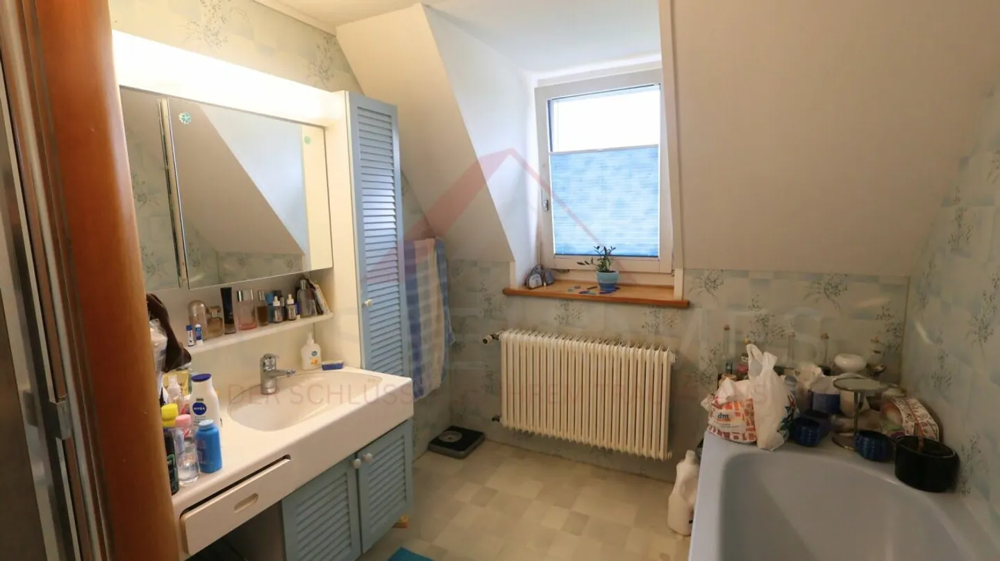 Bâtiment résidentiel et commercial attrayant avec restaurant et possibilités de développement - Photo 24 sur 26