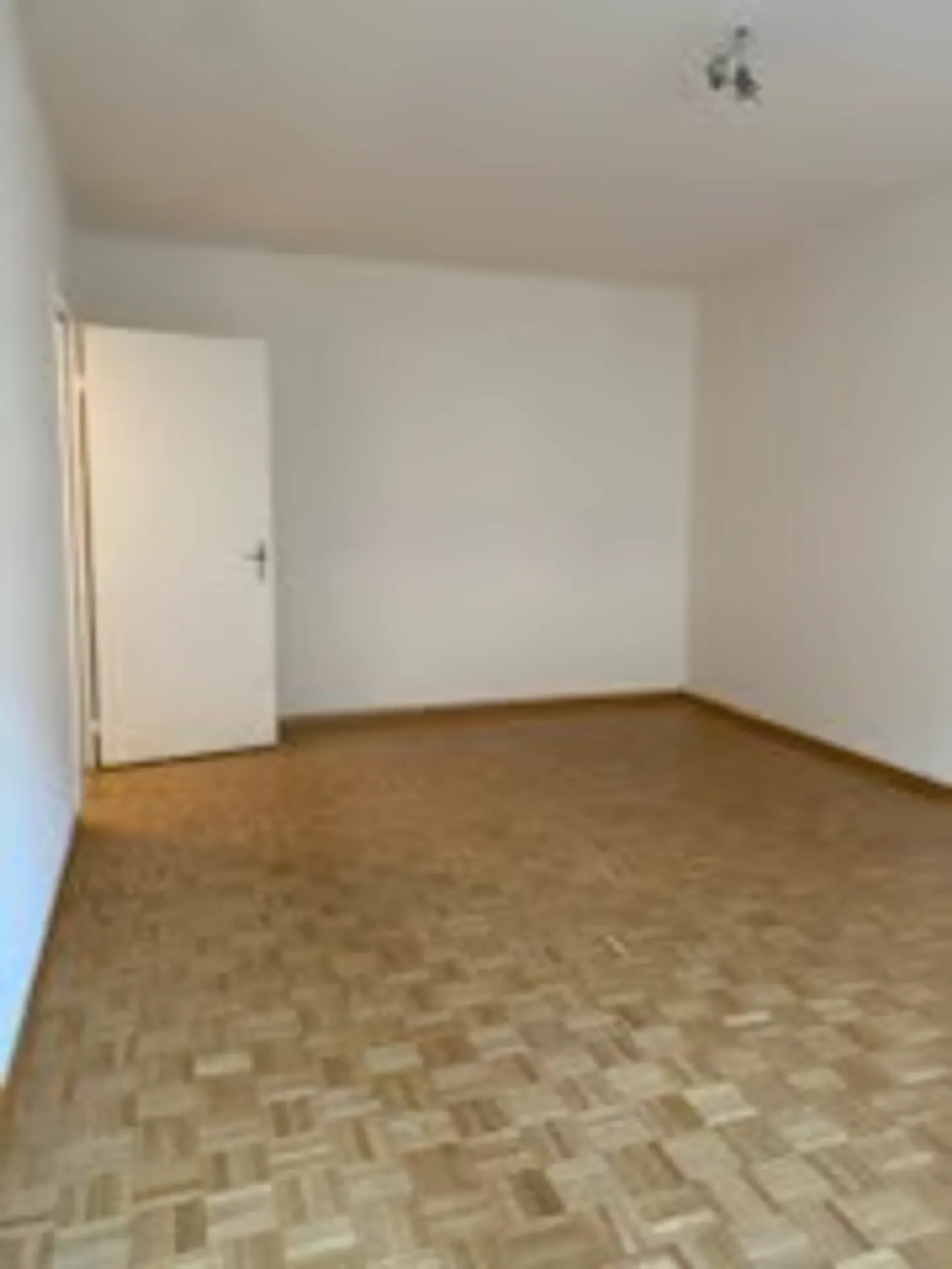 Moderne, helle 3,5-Zimmerwohnung - Photo 6 of 13