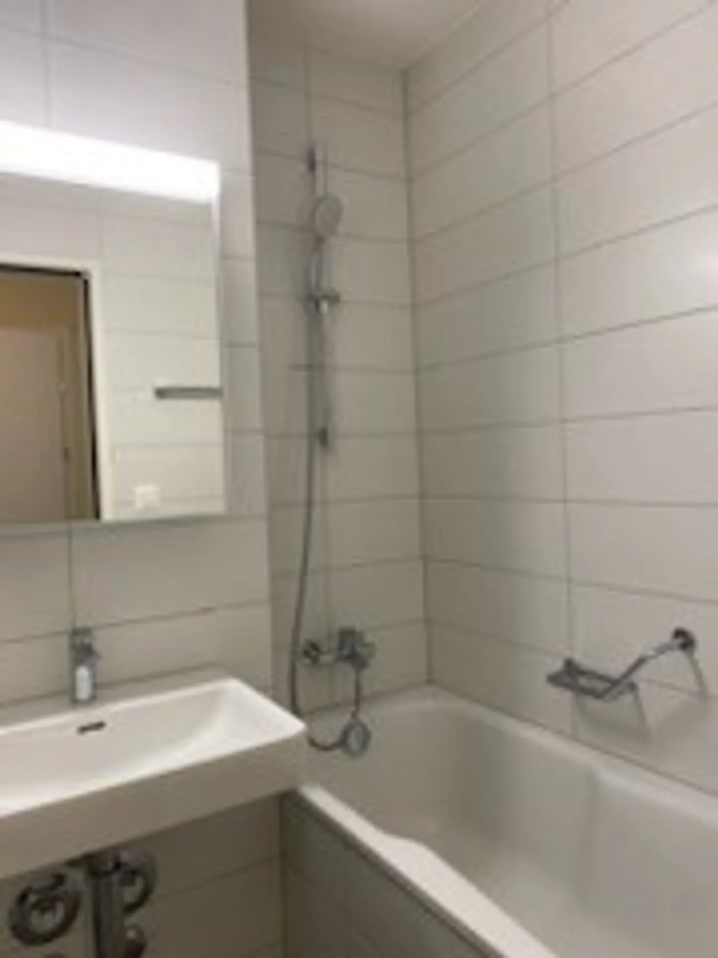 Moderne, helle 3,5-Zimmerwohnung - Photo 9 of 13