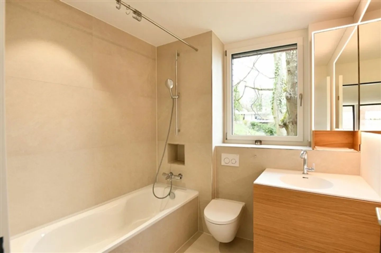 EXCLUSIVE CONDOMINIUMS - Photo 8 of 16