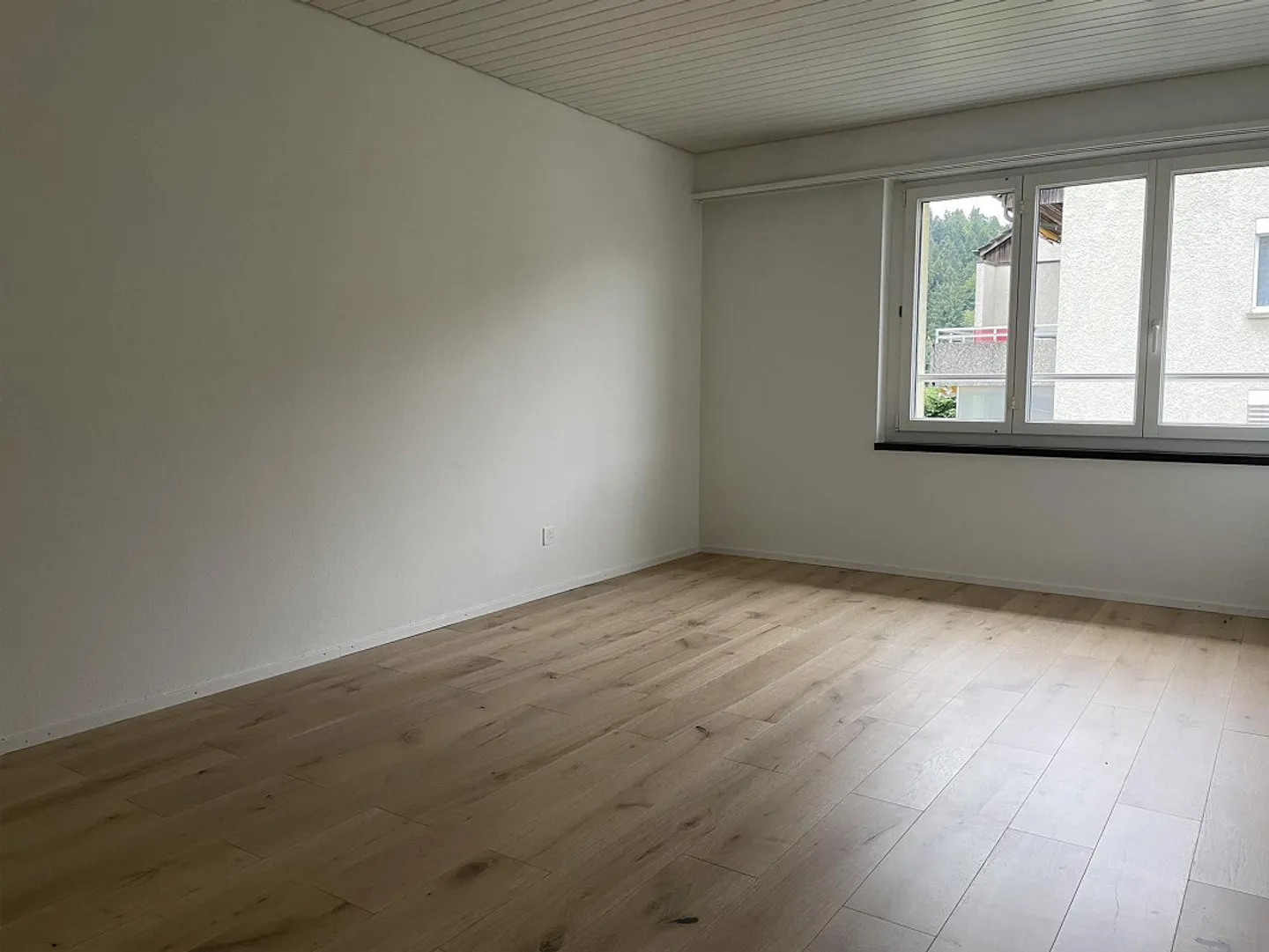Appartement spacieux, lumineux et moderne de 4,5 pièces à St. Georgen - Photo 4 sur 10