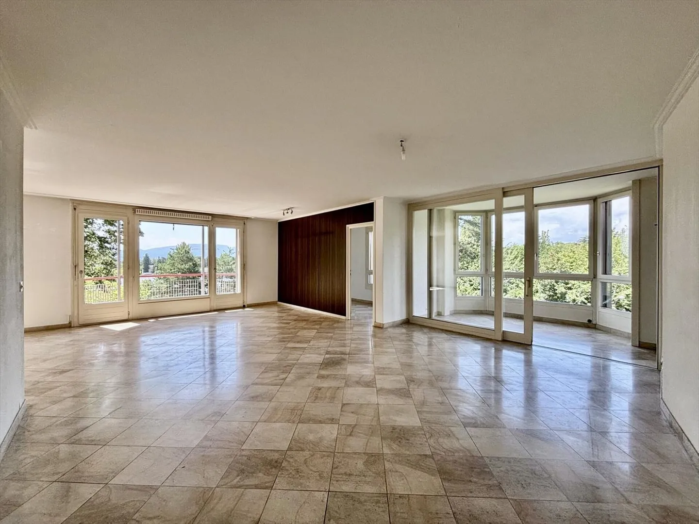 Apartment for sale - Photo 2 of 13