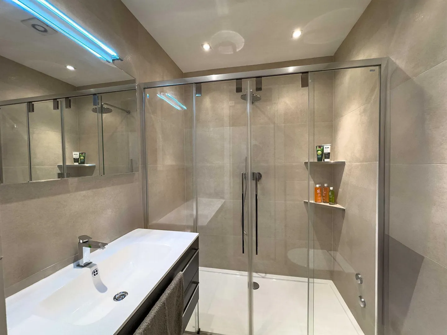 2.5 rooms near the center of Lugano - Photo 8 of 10