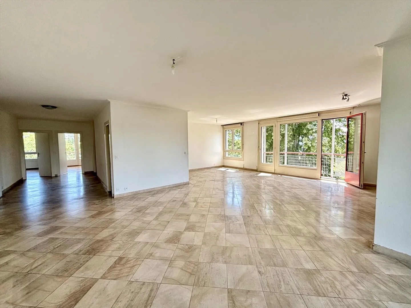 Apartment for sale - Photo 6 of 13