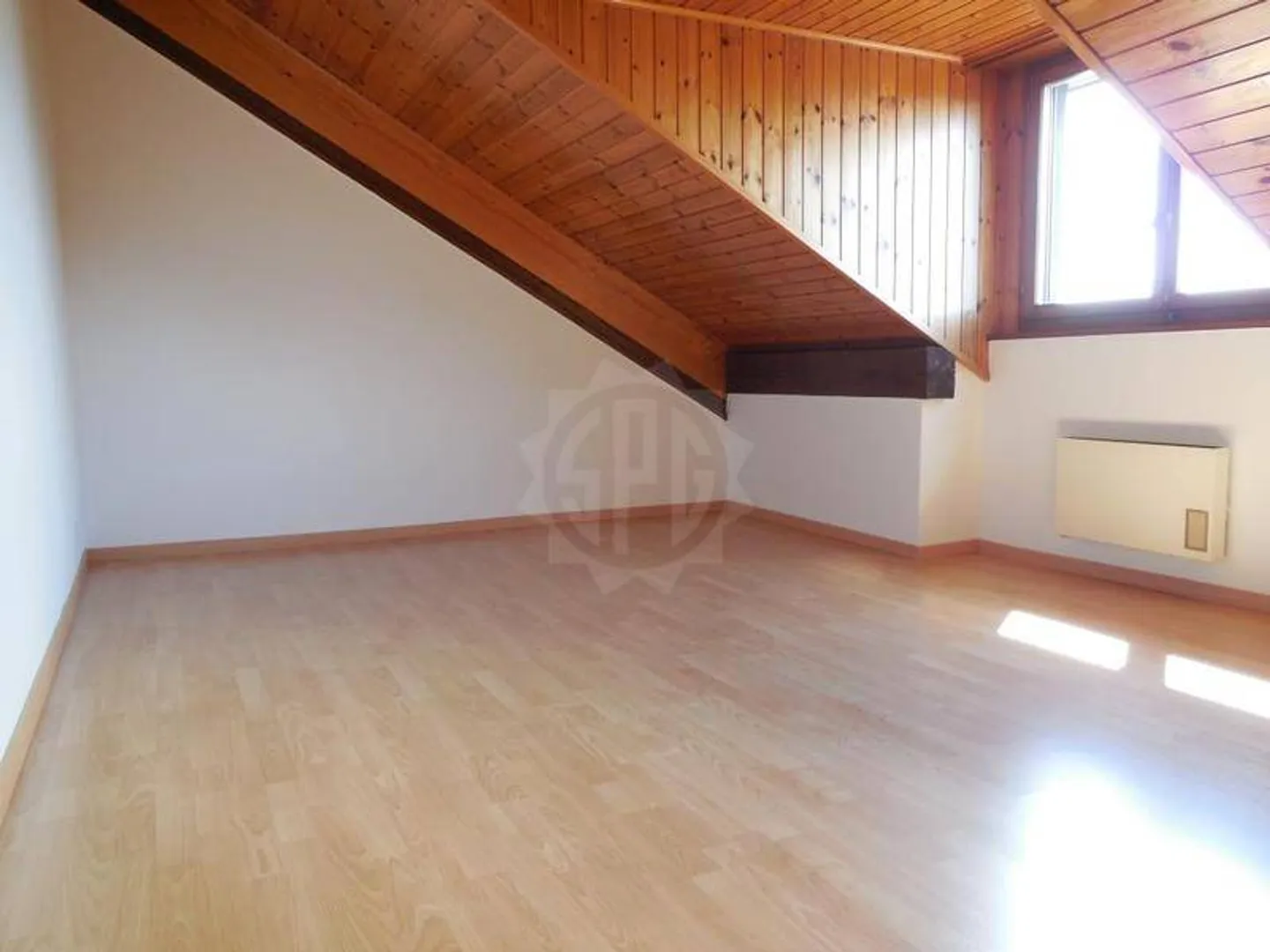 3.5 Room Apartment - Photo 7 of 8