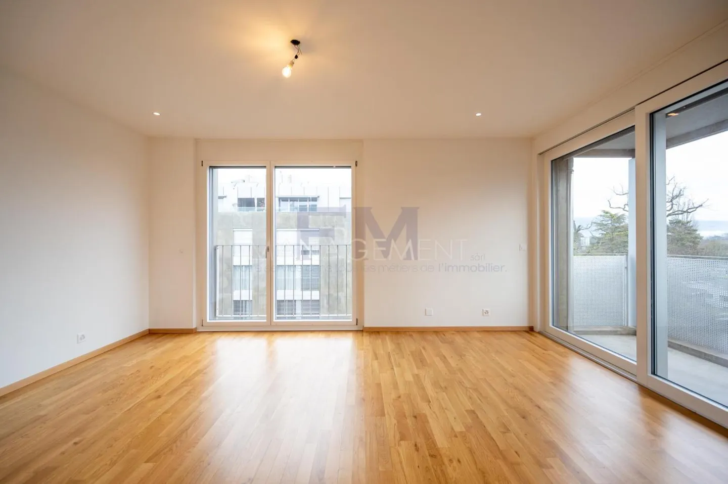 Appartement de Luxe avec Terrasse - Photo 7 sur 11