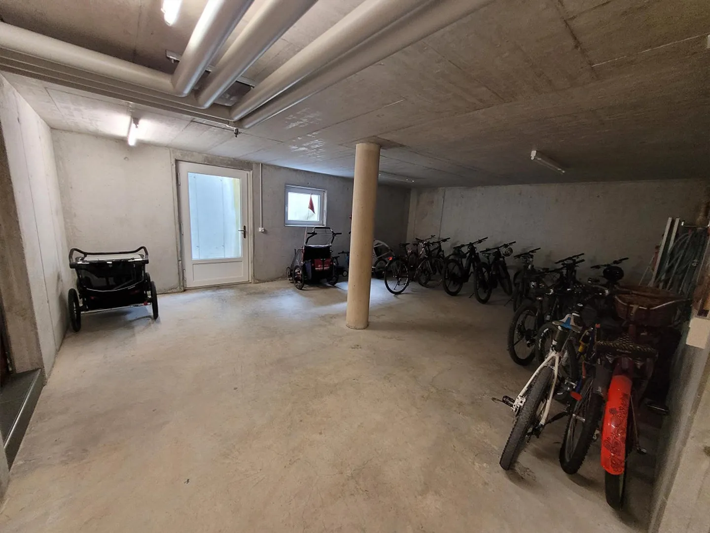 Appartamento luminoso in standard di proprietà con galleria in un contesto rurale - Foto 11 di 14