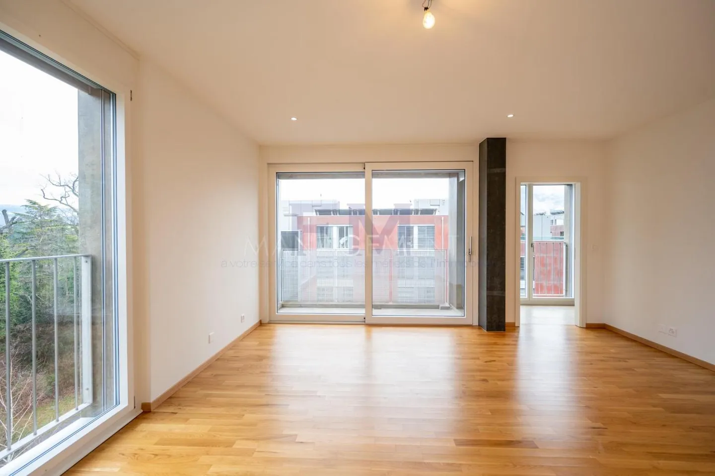 Appartement de Luxe avec Terrasse - Photo 3 sur 11