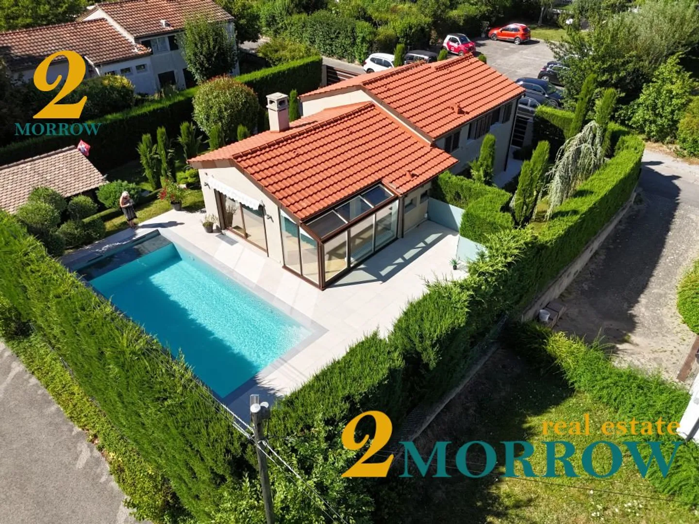 Beautiful fully renovated individual villa with pool and garden - Photo 1 of 9