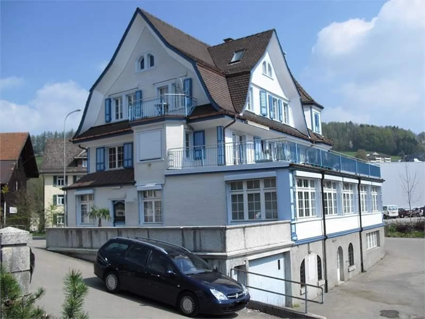 170 m² Light-Filled Loft or Office Space in Prime Location - Photo 1 of 5