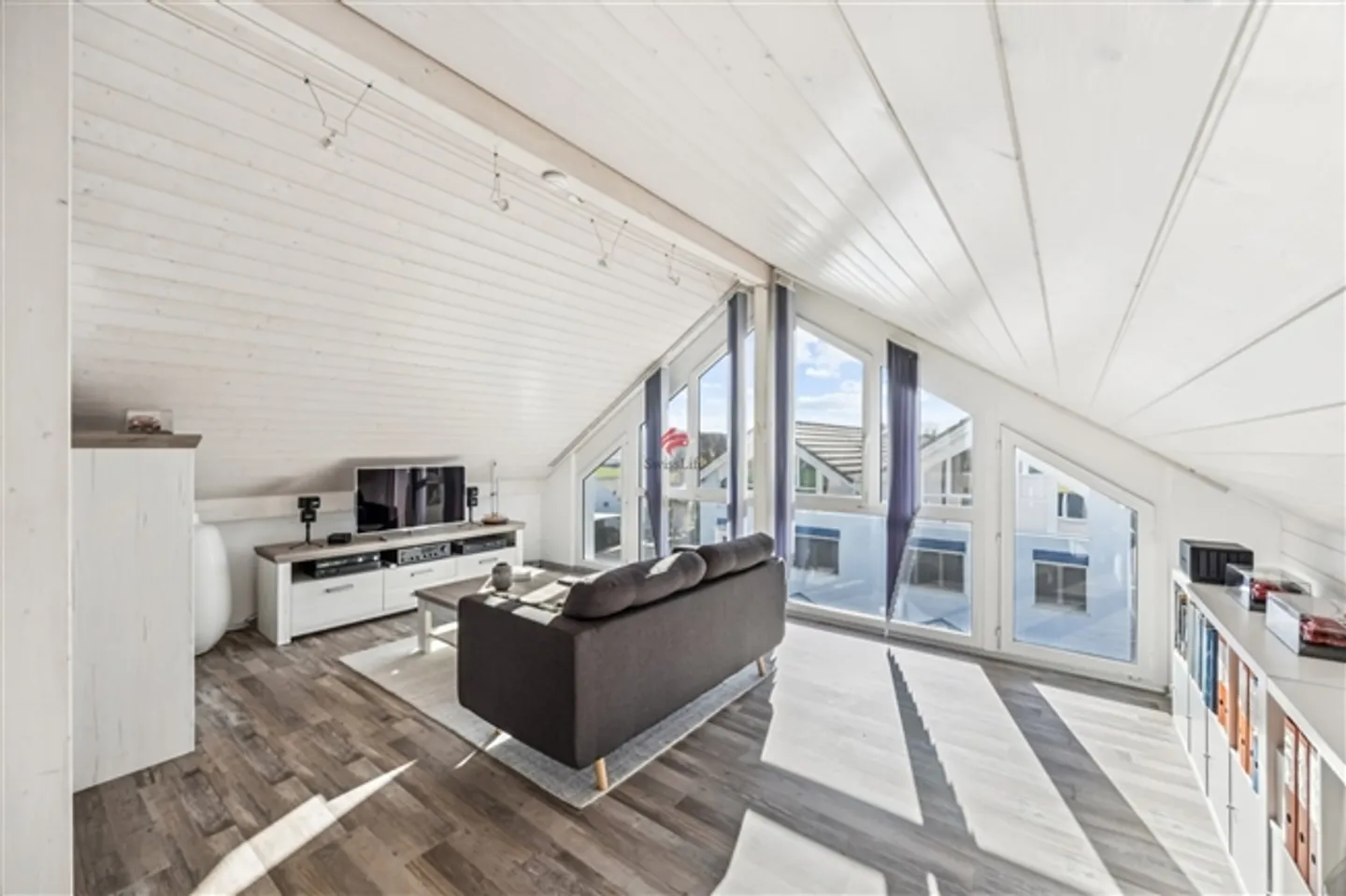 Calme et ensoleillé avec un jardin bien entretenu ! - Photo 7 sur 11