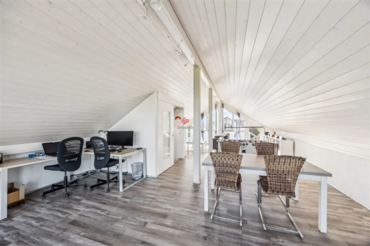 Calme et ensoleillé avec un jardin bien entretenu ! - Photo 8 sur 11