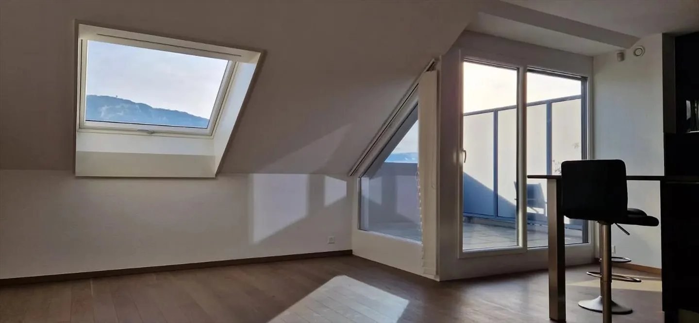 CHÊNE-BOURG | SCHÖNES 4-ZIMMER-APARTMENT IM DACHGESCHOSS - Foto 2 von 13