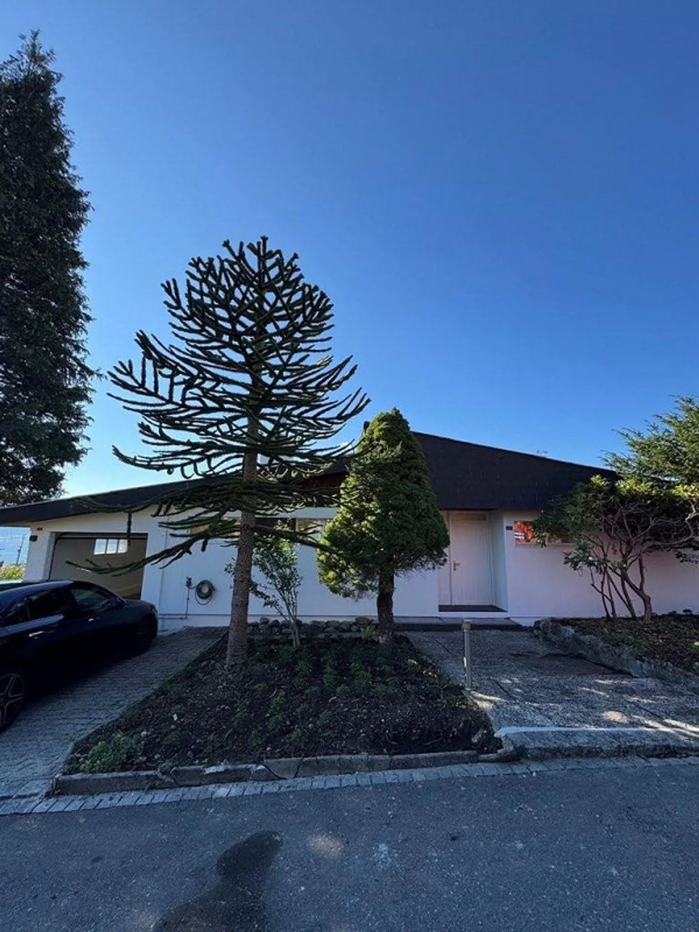 Casa unifamiliare di 4,5 locali appena ristrutturata con vista lago mozzafiato - Foto 1 di 12