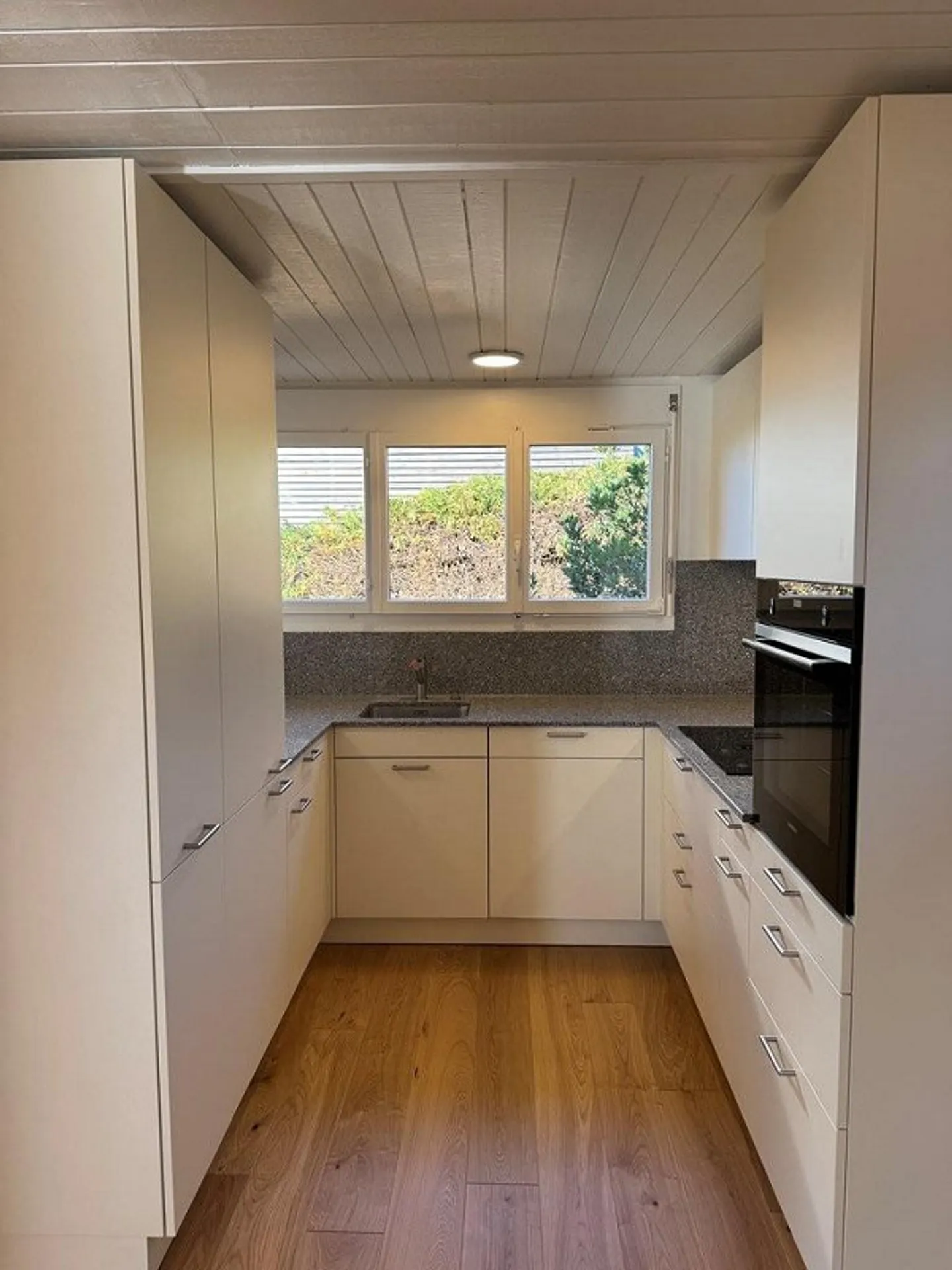 Casa unifamiliare di 4,5 locali appena ristrutturata con vista lago mozzafiato - Foto 6 di 12