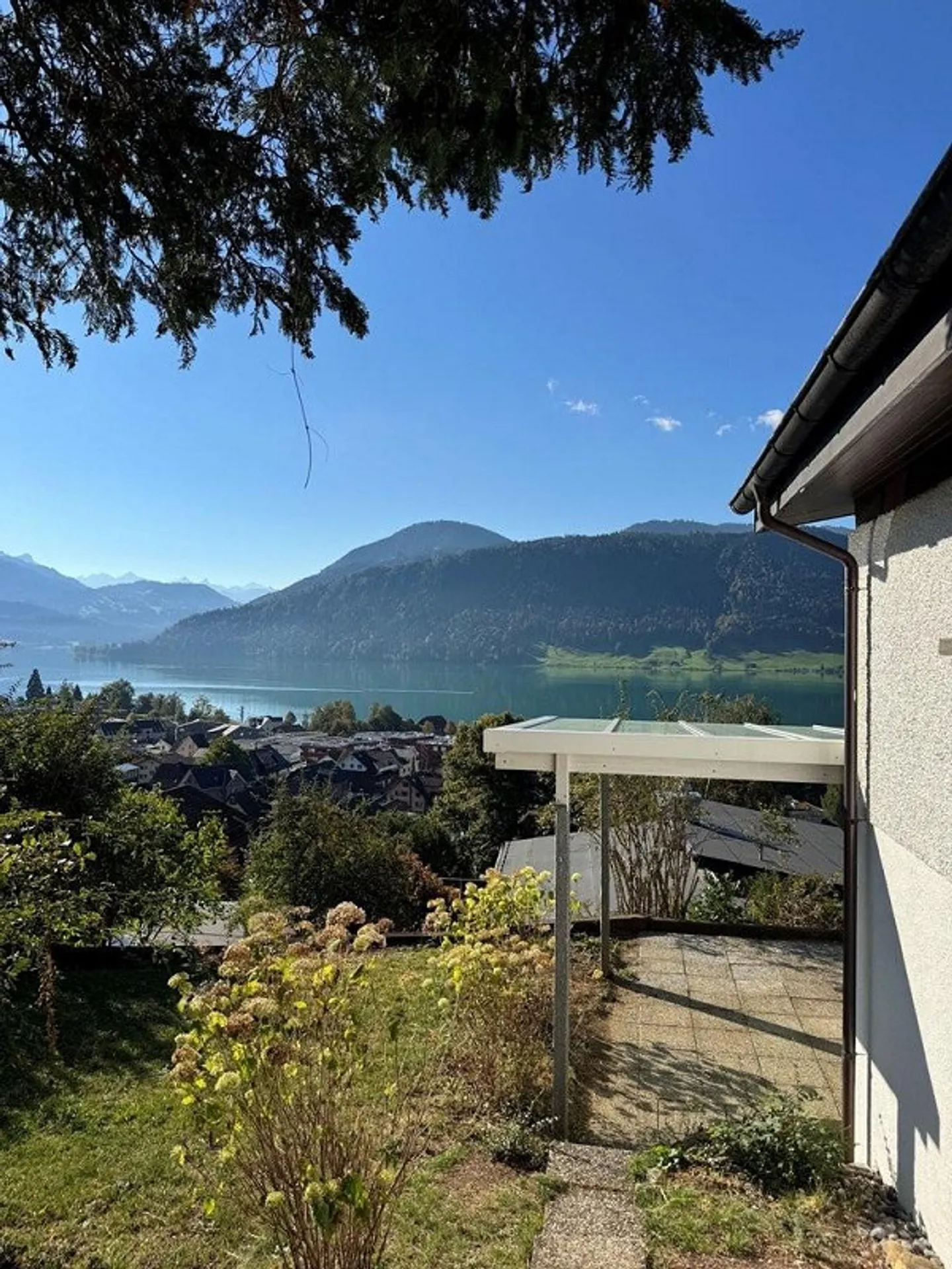 Casa unifamiliare di 4,5 locali appena ristrutturata con vista lago mozzafiato - Foto 11 di 12