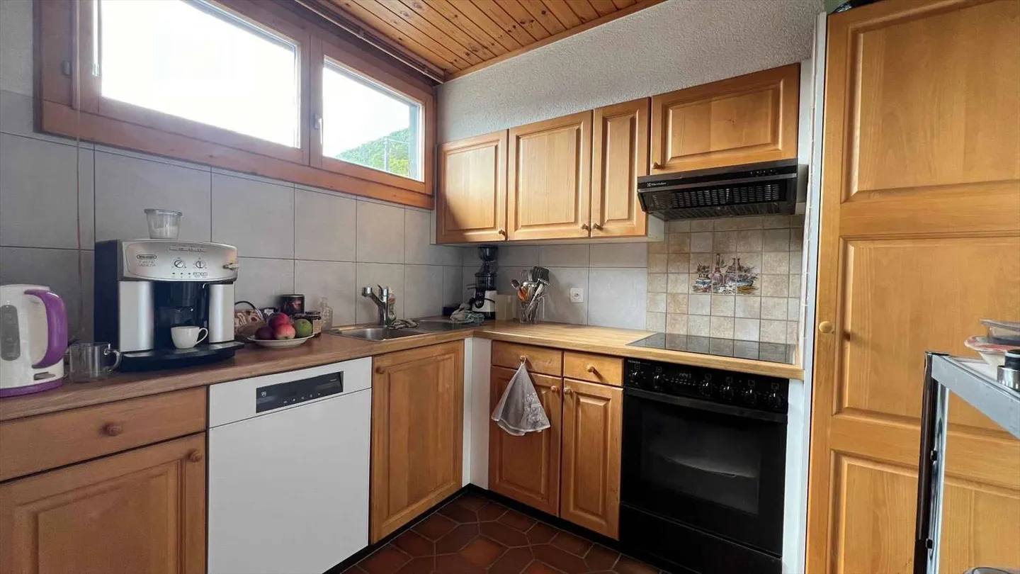 Superb opportunity, mixed-use building with numerous parking spaces! - Photo 13 of 13