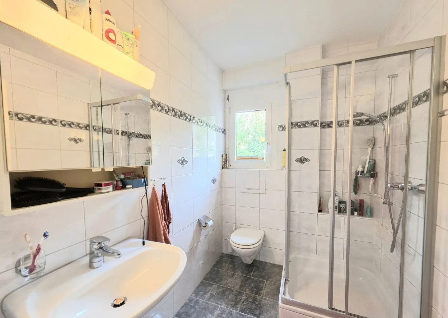 Beaucoup d'espace pour vivre ! Appartement de jardin familial à Muttenz - Photo 12 sur 13