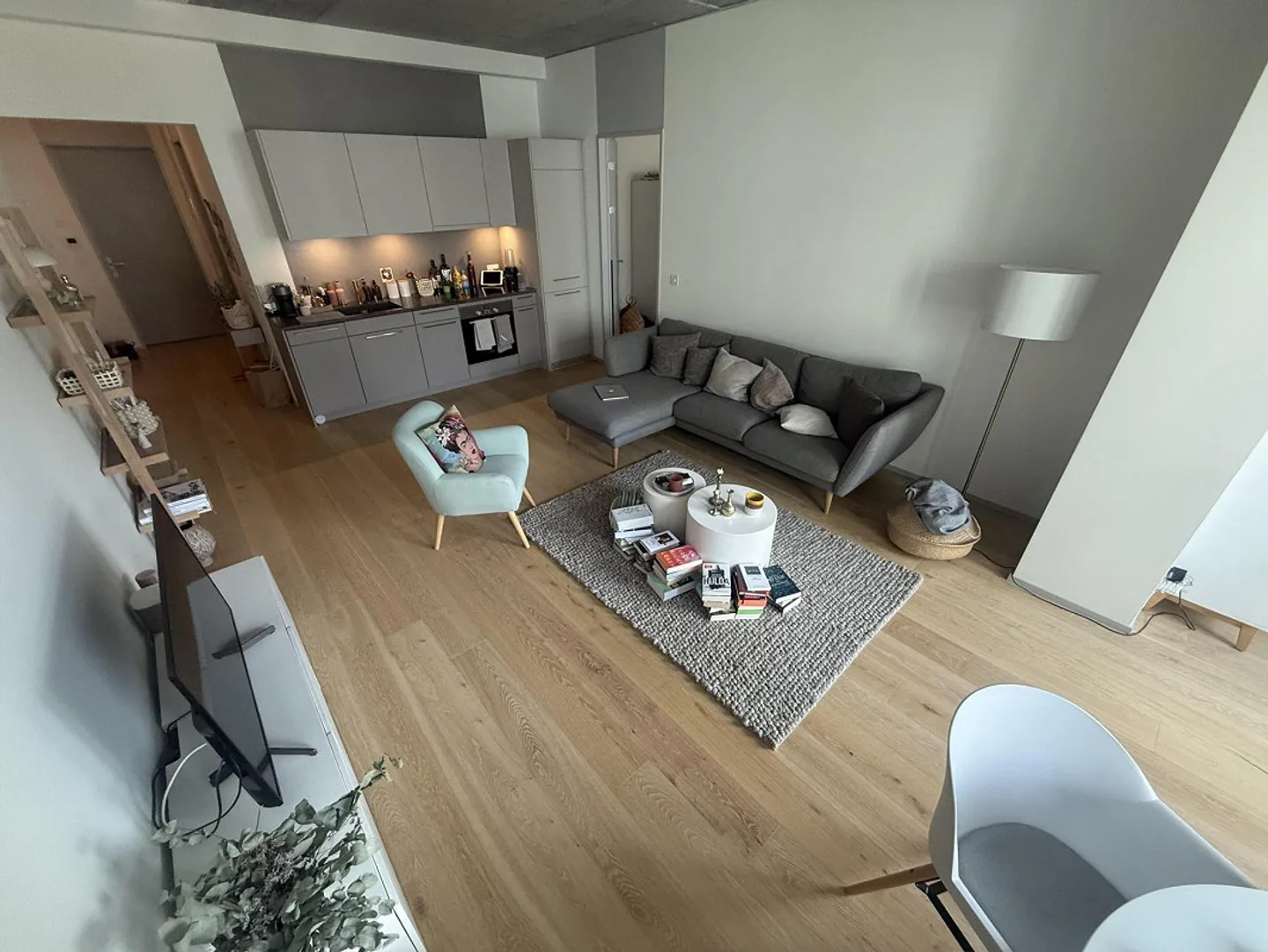 Appartement de 2,5 pièces situé au centre à Saint-Gall - Photo 2 sur 13